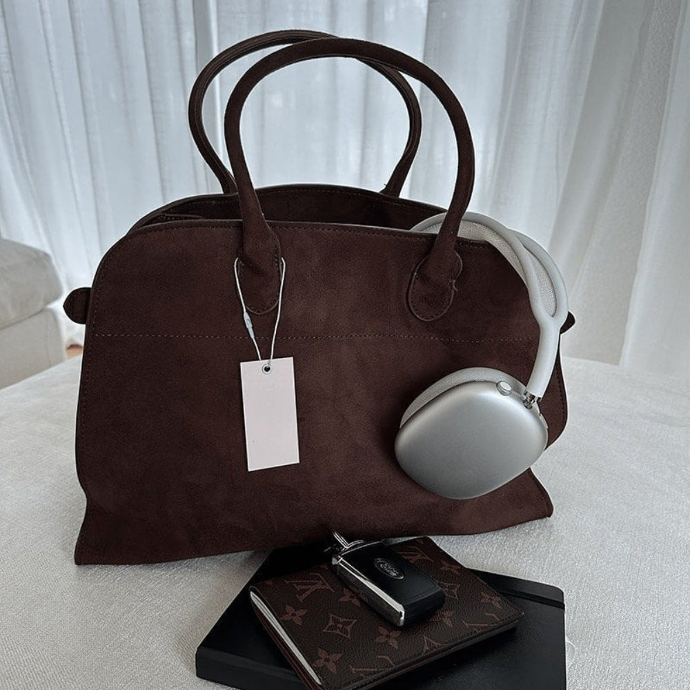 Alessia Shopper