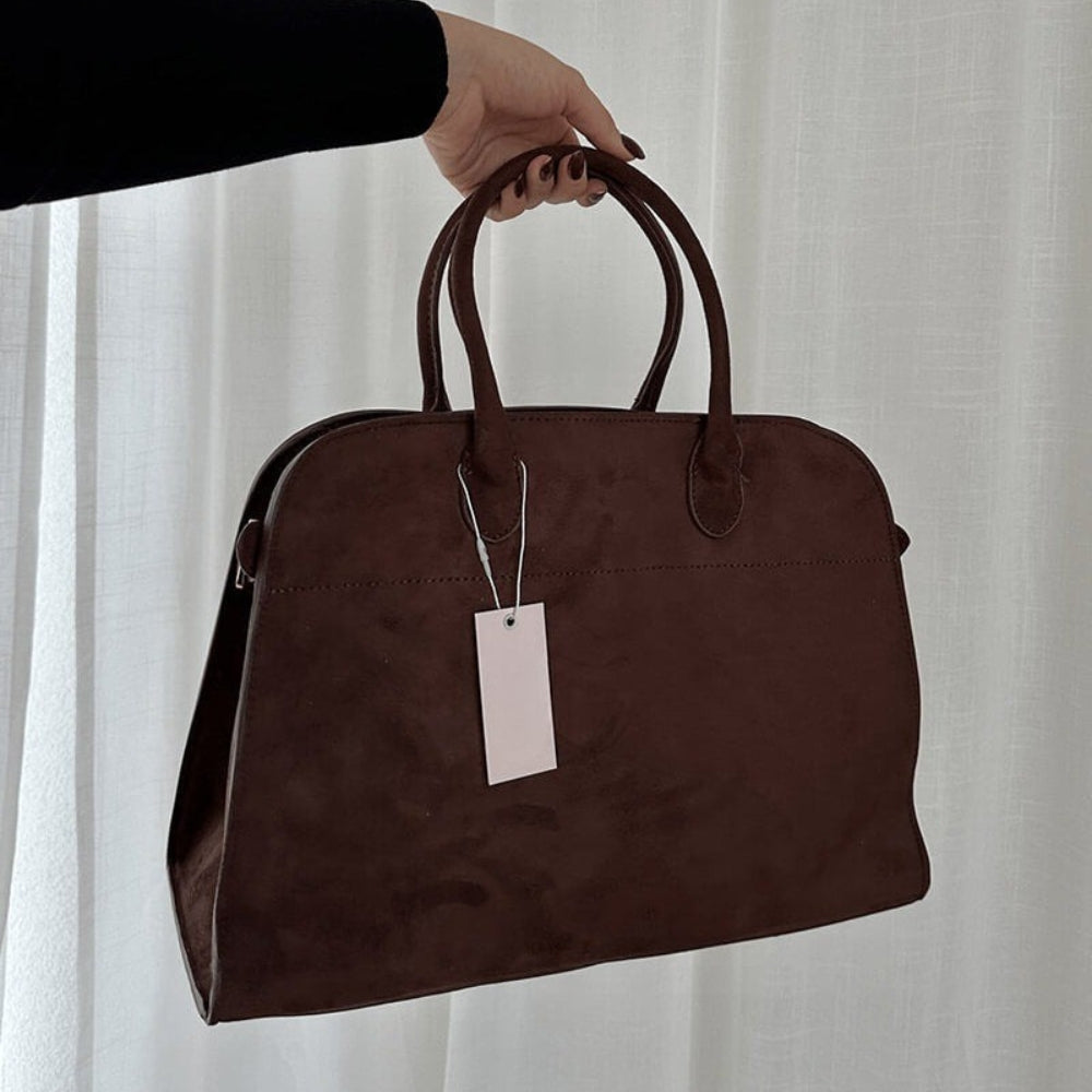 Alessia Shopper