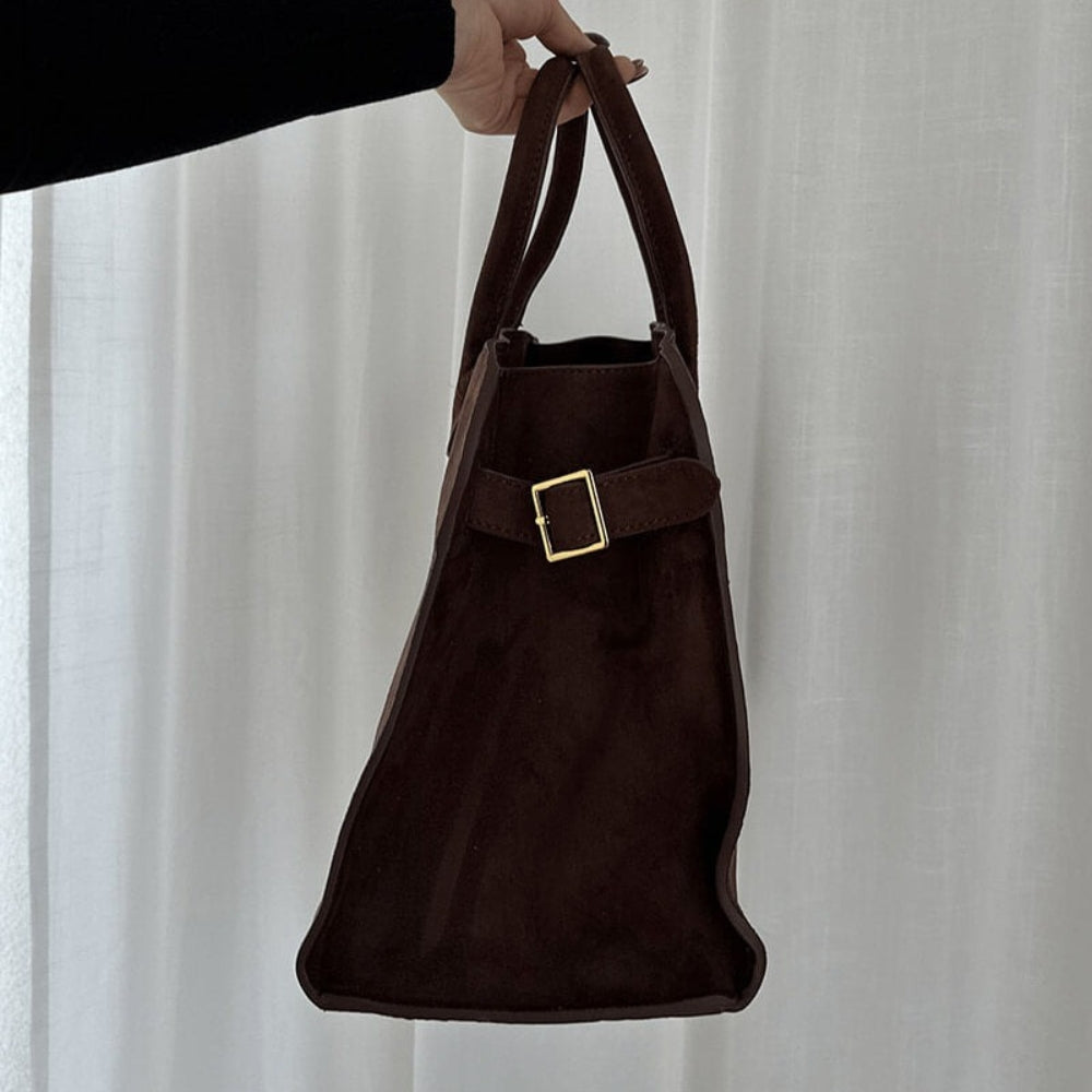 Alessia Shopper