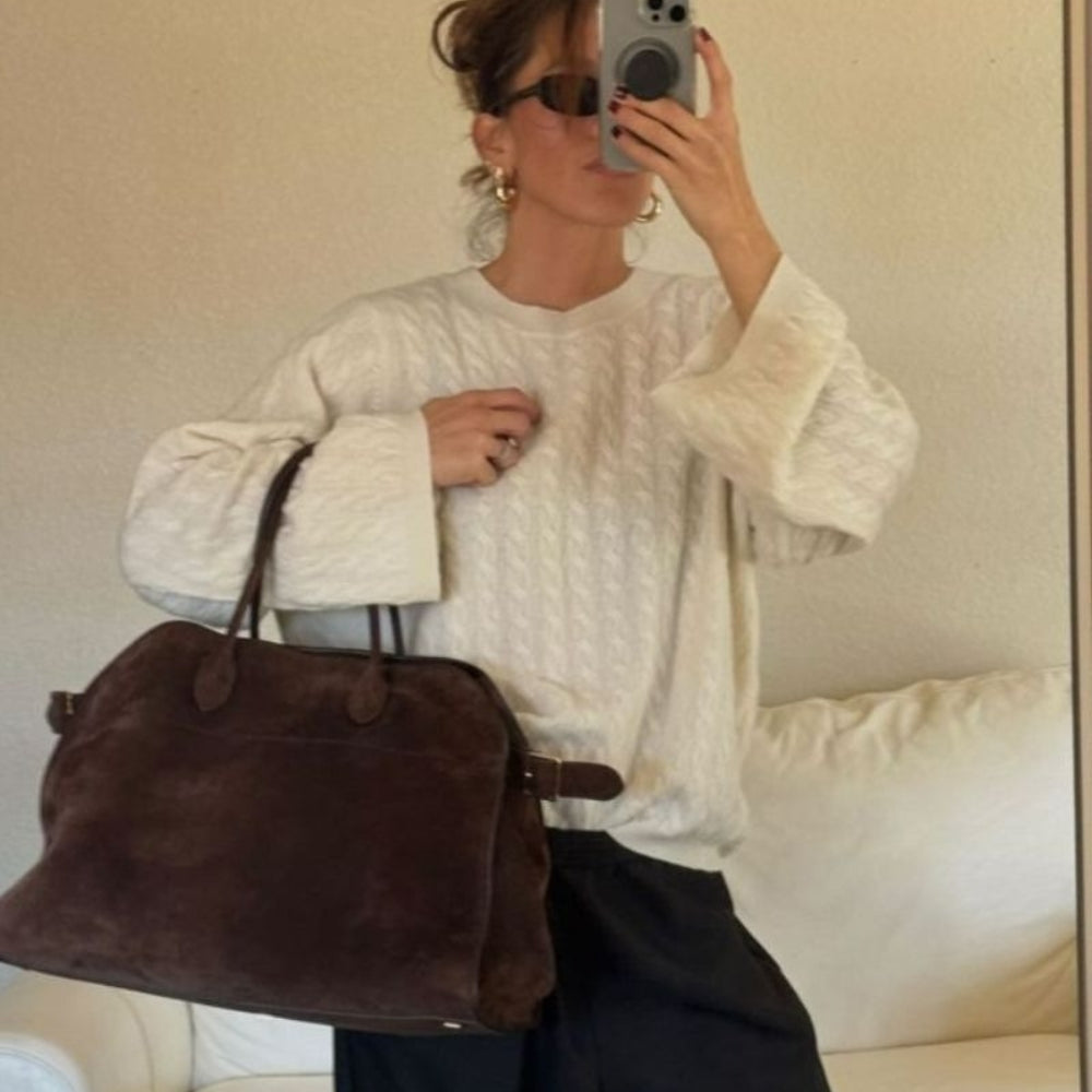 Alessia Shopper